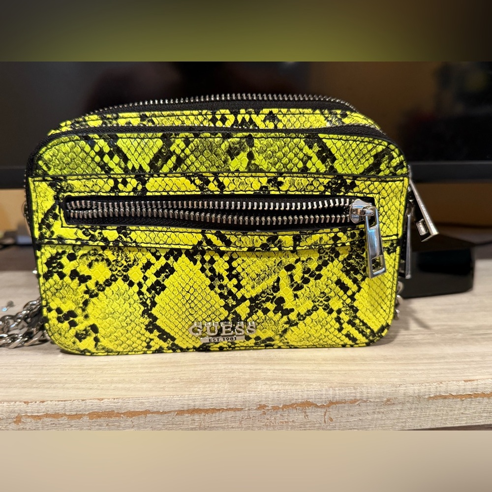 Guess shoulder bag and waist hand bag